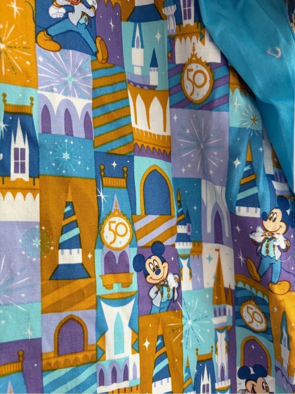 NWT Walt Disney World 50th Anniversary Retro Button Camp Shirt Size X Large - Picture 3 of 12